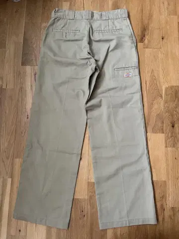 [ 새상품급 ] dickies loose fit 더블니 배기 실루엣