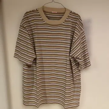 RYETENDER 보더 티셔츠 LATTE x PIN