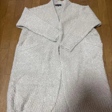 크림색 알파카 혼방 가디건 44