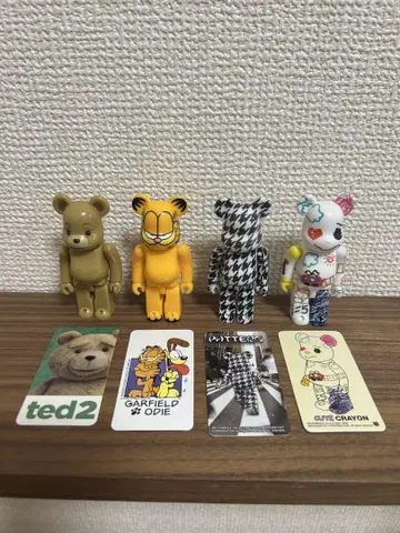 베어브릭 4체 SET
