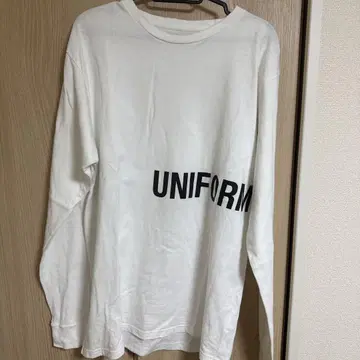 유니폼 익스페리먼트 롱 슬리브 티셔츠