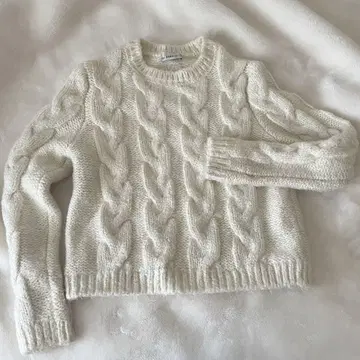 ZARA 아이보리 케이블 니트 M