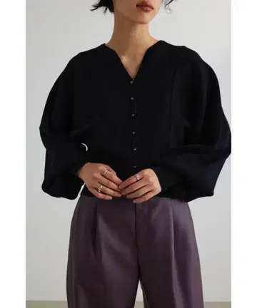STYLEMIXER 넥 디자인 볼륨 가디건 블랙