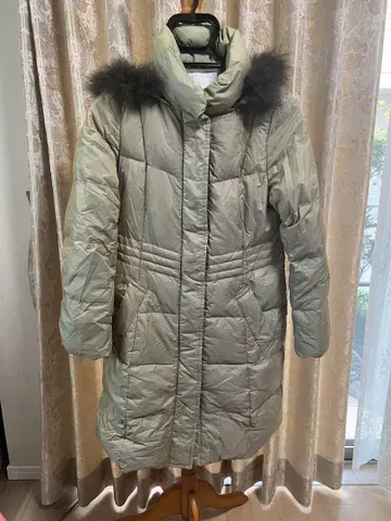 후드 부착 브라운 계열 롱 코트 40 L 사이즈