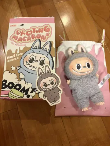 마카롱 LABUBU sesame bean