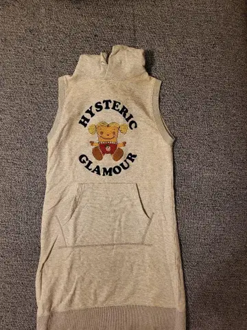 HYSTERIC GLAMOUR 후드 부착 슬리브리스 후드티