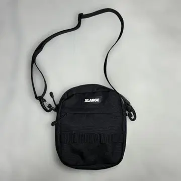 XLARGE 블랙 숄더백