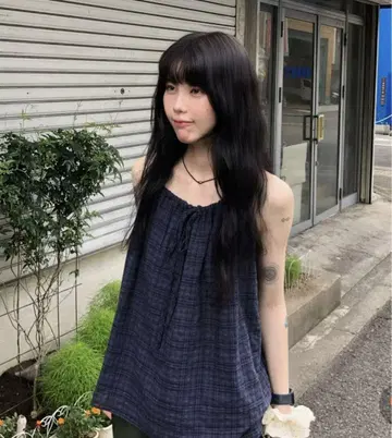 9월 19일 체크 셔링 슬리브리스 블라우스