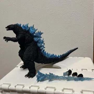 S.H.MonsterArts 고질라 2024 피규어