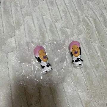 캡슐 토이 피규어 2체 세트