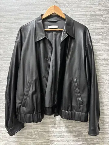 WYM 페이크 레더 자켓 M 사이즈