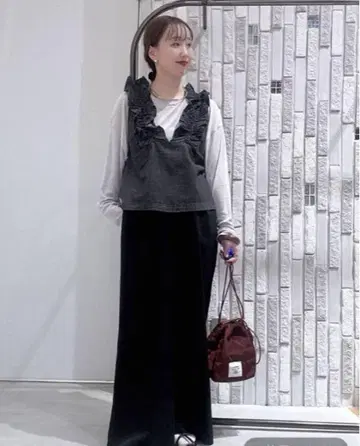 [ LEPSIM ] 데님 프릴 베스트 차콜 렙심