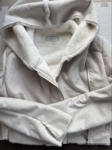CECIL McBEE 후드 부착 보아 자켓