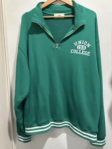 하프 지퍼 트레이닝복