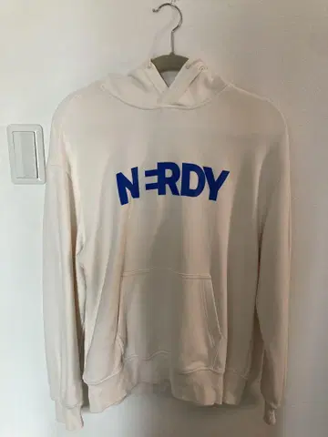 NERDY the8 착용 모델 널디 민하오