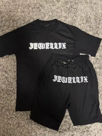 jewellix 블랙 T셔츠 숏팬츠 셋업