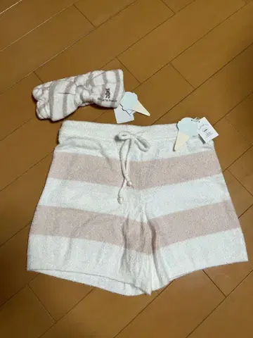 택 포함 미사용 새상품 젤라또피케 숏팬츠 핑크 화이트 덤 포함