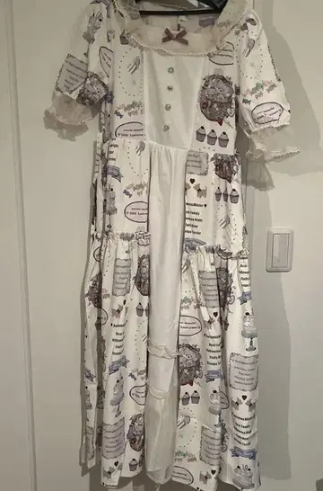 axes femme kawaii 기념일 패턴