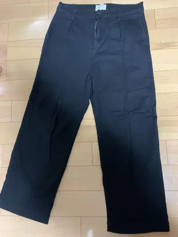 블랙 슬랙스