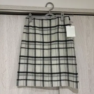 화이트 블랙 체크 미니 스커트