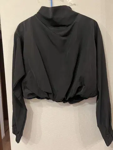 ZARA 블랙 크롭 자켓 하이넥 스포츠