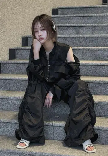 KsG 글리터 참 지퍼 MA1 자켓