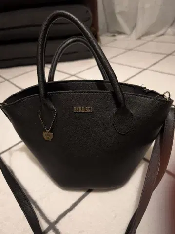 ANNA SUI 블랙 숄더백