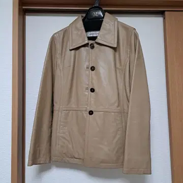 베이지 가죽 자켓