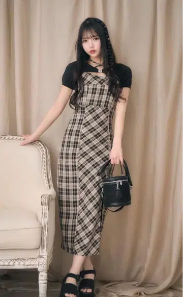 미셸 마카롱 앙상블 체크 원피스 브라운 x 베이지
