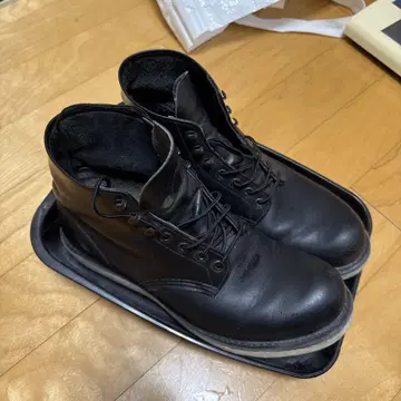 블랙 가죽 워크 부츠
