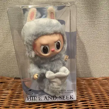 정품 POPMART LABUBU 싱가포르 한정판 HIDE AND SEEK