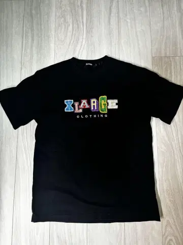 XLARGE 블랙 T셔츠 s 사이즈