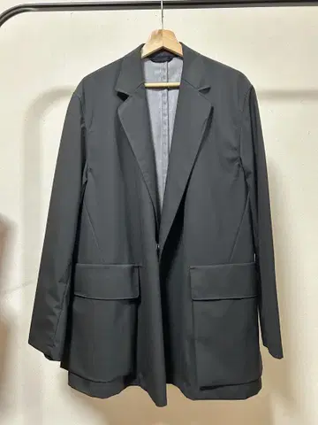 CORDURA 블랙 테일러드 자켓