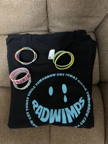 RADWIMPS 티셔츠와 ROCK IN JAPAN 밴드 7종 세트