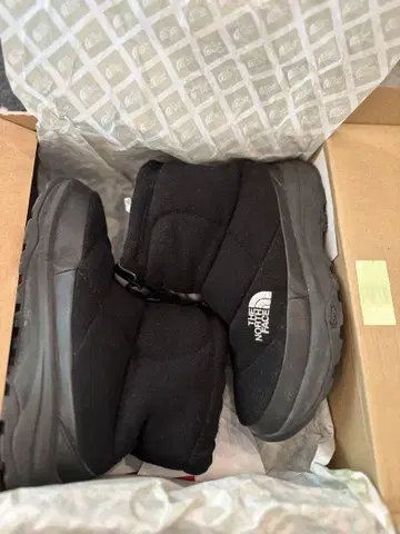THE NORTH FACE 눕시 스노우 부츠 부티 블랙