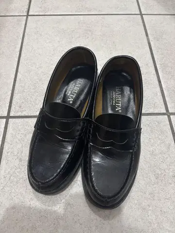 HARUTA 블랙 로퍼 가죽