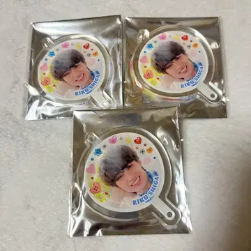ICEx 시가 리쿠 SPINNS 콜라보 부채형 아크릴 키링