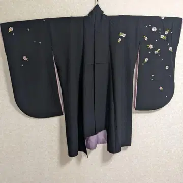 2자 길이 소매 하카마용 기모노 코소데 블랙 벚꽃 자수