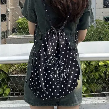 Forever21 큐빅 냅색 도트