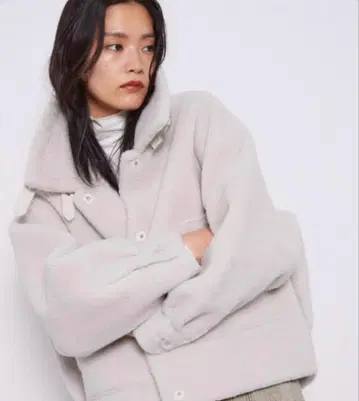 스터링 루어 에코 무스탕 숏 자켓