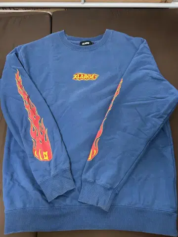 XLARGE 프레임 프린트 트레이닝복 L 사이즈