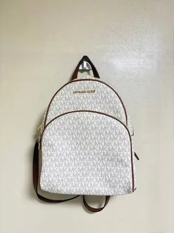 MICHAEL KORS 로고 프린트 백팩