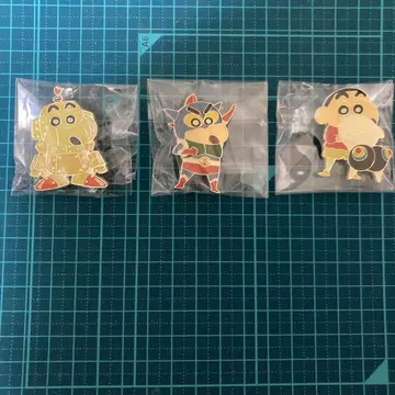 신짱 핀 배지 3개 세트