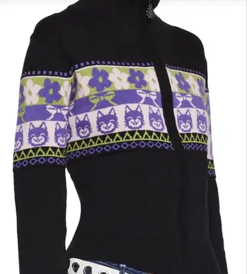 꽃과 고양이 무늬 하이넥 니트 후드티