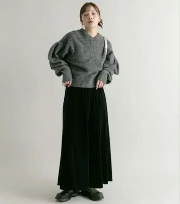세미 플레어 벨로아 스커트 / KBF by. 어반 리서치