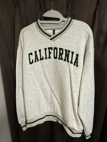 CALIFORNIA V넥 맨투맨 그레이