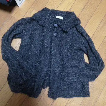 BARNEYS NEW YORK 모헤어 블랙 가디건