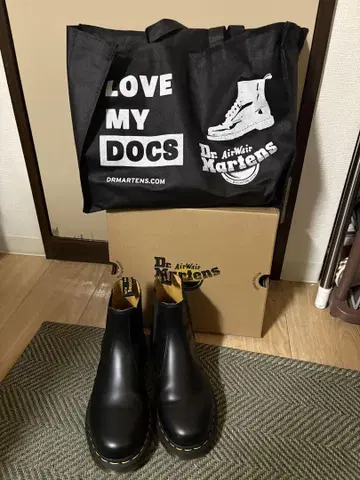 새상품급! Dr. Martens 사이드 고어 부츠 블랙