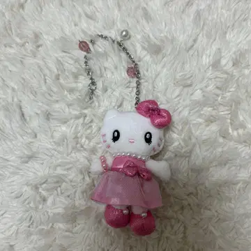 헬로키티 드레스 포함 키링