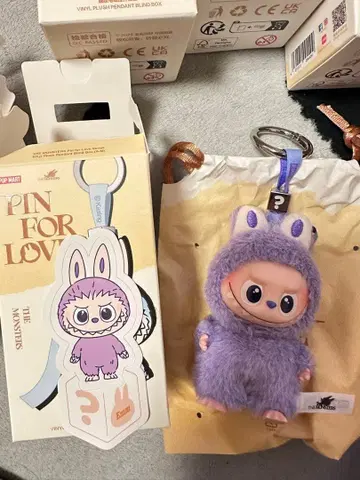 THEMONSTERSPINFORLOVE 시리즈 펜 3개 LJ?